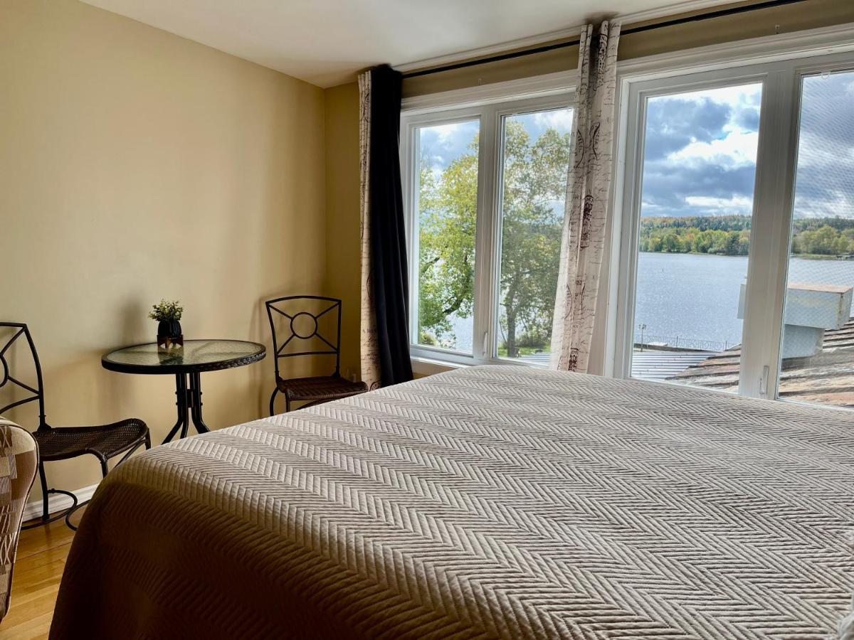 Auberge L'Intermede Du Lac Disraeli Εξωτερικό φωτογραφία